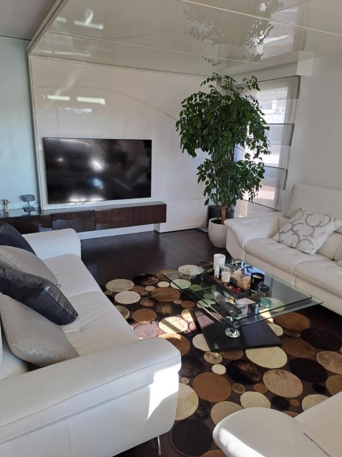 Parisian Sparkle Retreat Neuilly-sur-Seine Bagian luar foto